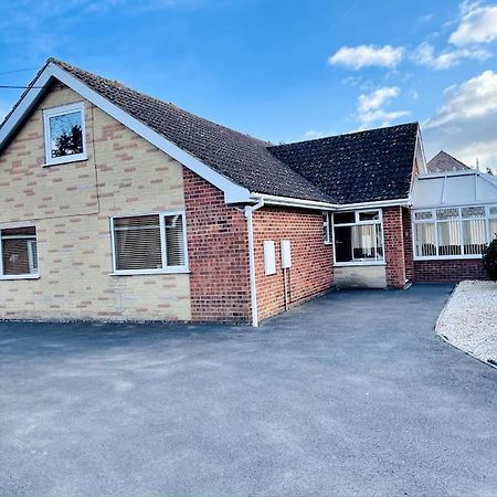 5-Bedroom Cottage In Healing, Grimsby Extérieur photo