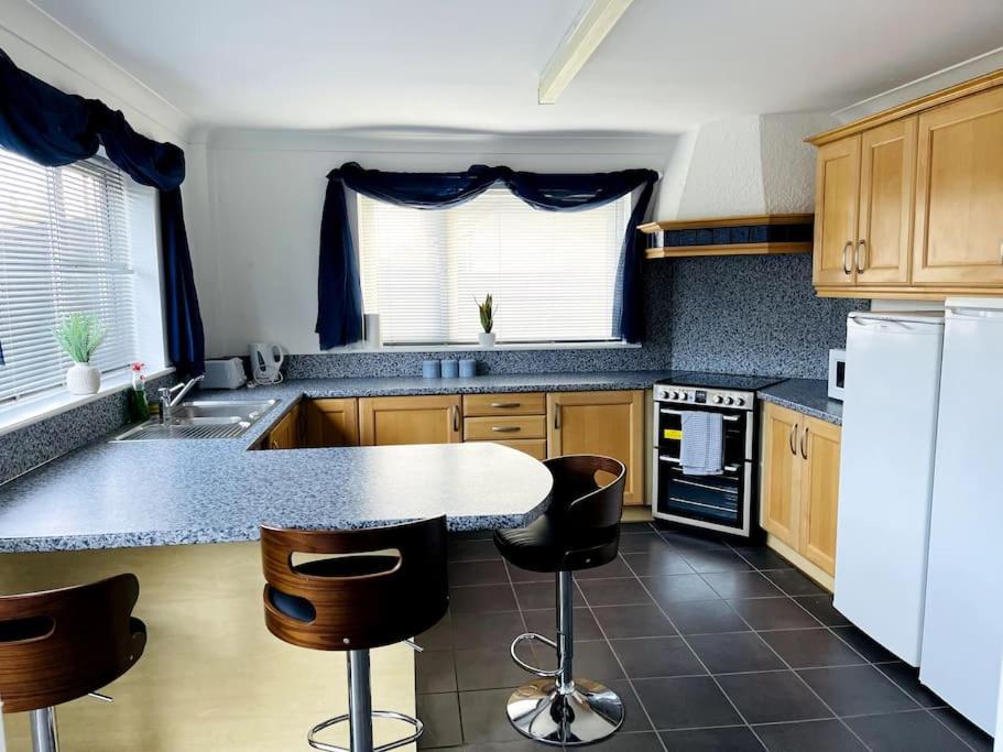 5-Bedroom Cottage In Healing, Grimsby Extérieur photo